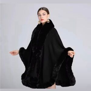Elegant Black Faux Fur Trim cardigan
